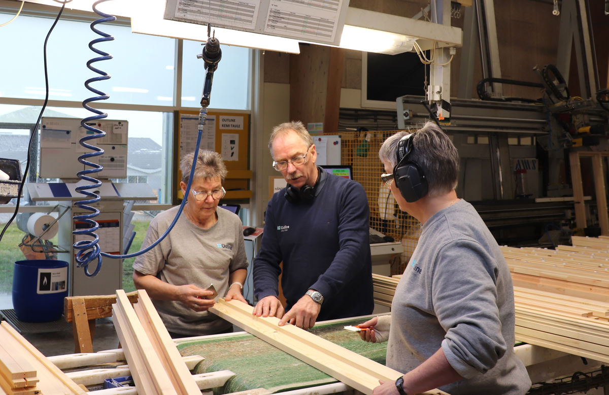 Outline Vinduer Uddannelse Outline Vinduer Uddannelse