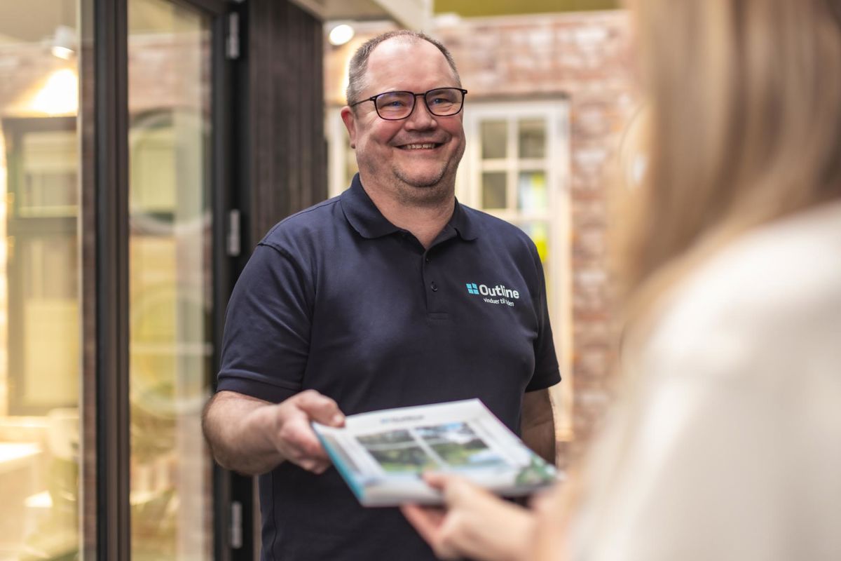 Outline Showroom PR 02