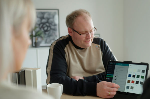 Outline letter hverdagen hos trælaster og byggemarkeder i en travl tid