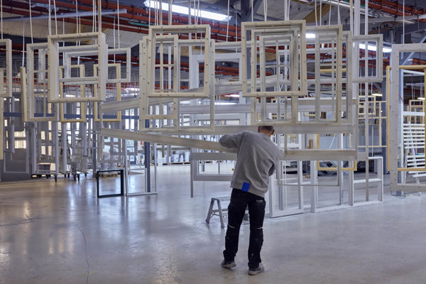 Outline Vinduer er blandt Danmarks Bedste Arbejdspladser 2026 og nomineret til mangfoldighedspris