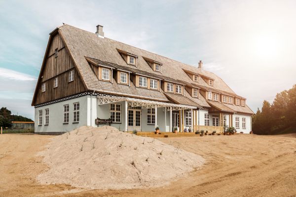 'Badehotellet' inspirerer med vinduer og tidløst design